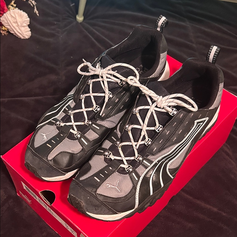 Puma Men's Black and White Athletic Shoes